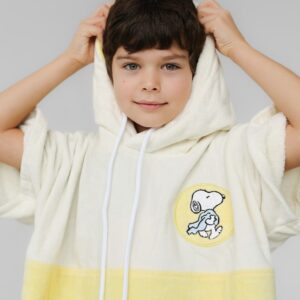 Peanuts poncho lastele – pehme ja mugav M