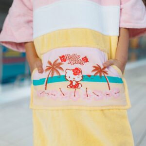 Hello Kitty poncho lastele – pehme ja mugav M